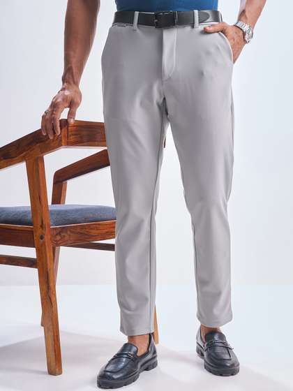 HIGHLANDER Men Slim
                        Fit Mid-Rise Trousers