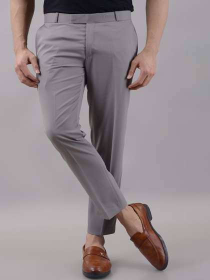 VILLAIN Men Light
                          Purple Solid Mid-Rise Stretchable Formal
                          Trousers