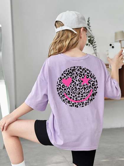 KEESOR Girls Printed
                    Drop-Shoulder Sleeves T-shirt