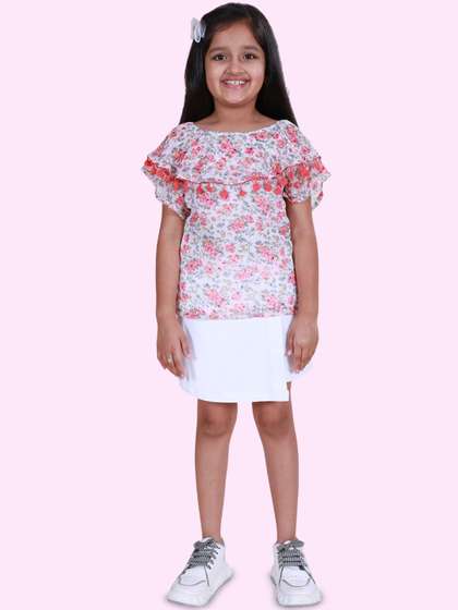 KiddoPanti Girls Printed
                    Short Sleeves Top With Skorts