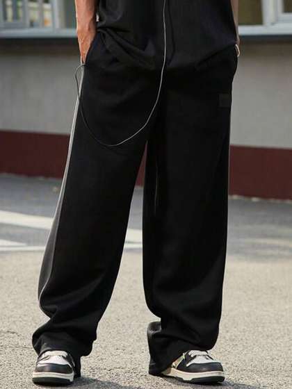 The Modern Soul Men
                      Loose Fit Track Pant