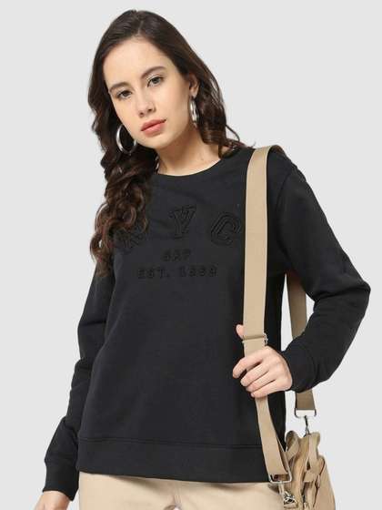 GAP Women Logo
                          Embroidered Relaxed Fit Pullover