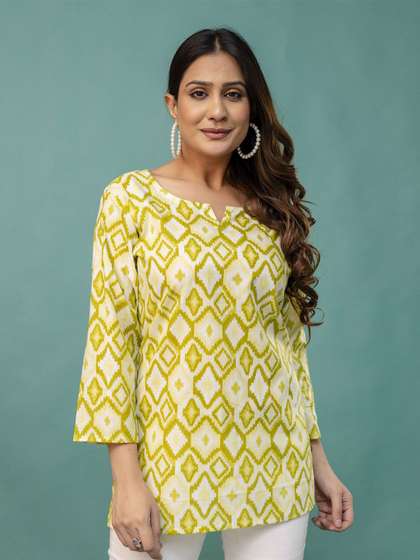 FERANOID Floral
                          Printed Notch Neck Pure Cotton Straight Kurti