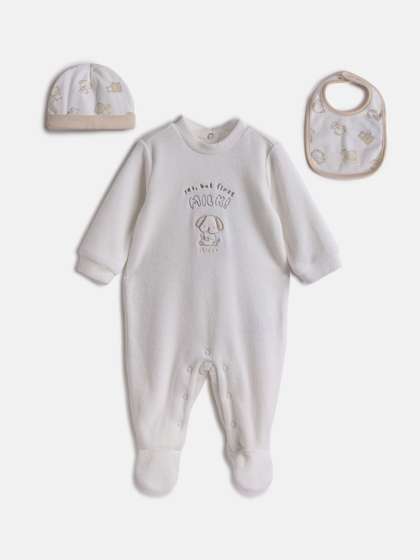 Chicco Infants 3-Pcs
                    Pure Cotton Baby Apparel Gift Set