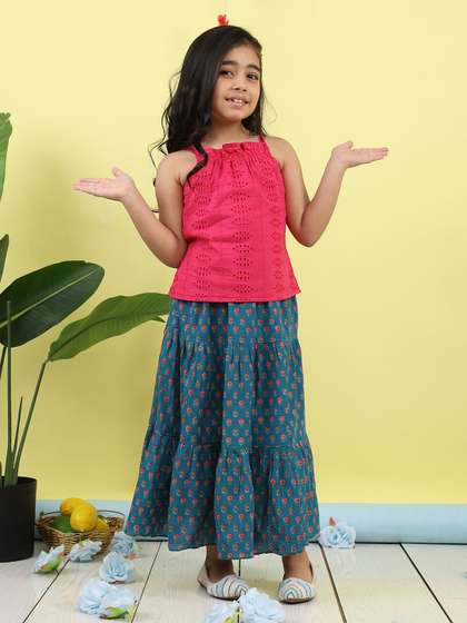 Sangria Girls
                    Embroidered Cotton Sleeveless Lehenga Choli