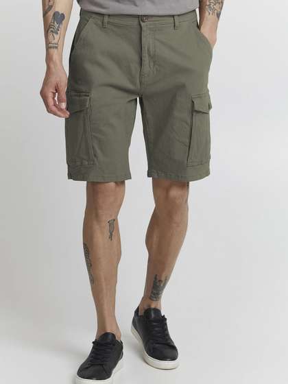 Mast & Harbour
                        Men Regular Fit Mid-Rise Cargos Shorts