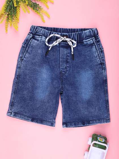 V-Mart Boys Mid-Rise
                    Regular Fit Shorts