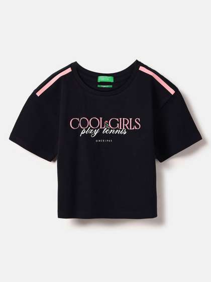 United Colors of
                      Benetton Girls Typography Printed Pure Cotton
                      Regular Fit T-shirt