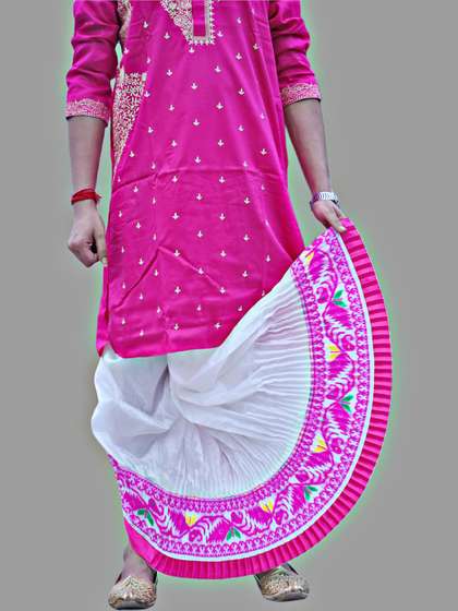 Jamdani Border Ready
                        To wear Solid Mour Puccho Dhoti For Men