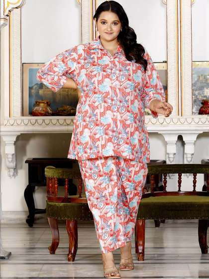 Swasti Women Pink Clothing Set