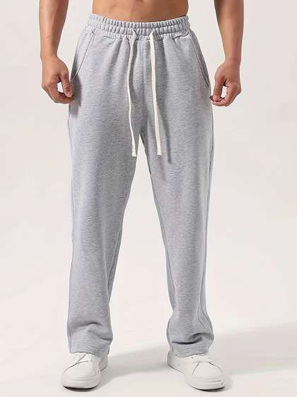 The Modern Soul Men
                        Mid-Rise Loose-Fit Track Pant