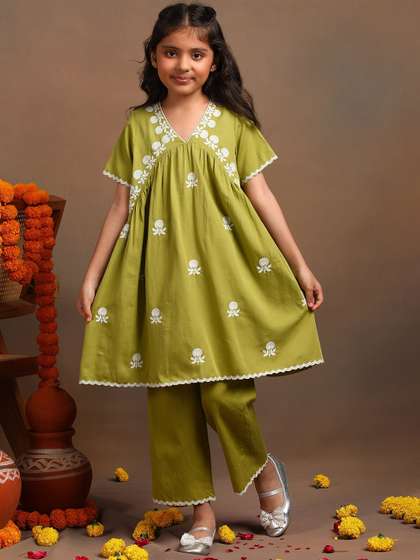 The Tribe Kids Girls
                    Floral Embroidered Thread Work Pure Cotton Kurta
                    with Trousers