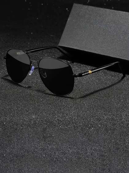 Eyedens Unisex
                          Black Lens & Black Oval Sunglasses with
