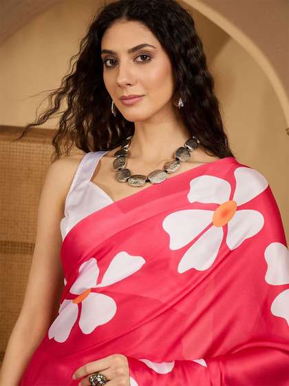 Sangria Floral
                        Printed Saree With Unstitched Blouse