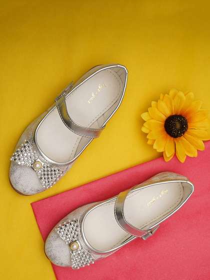 BOYZ N GALZ Girls
                        Embellished Bow Detail Mary Janes
