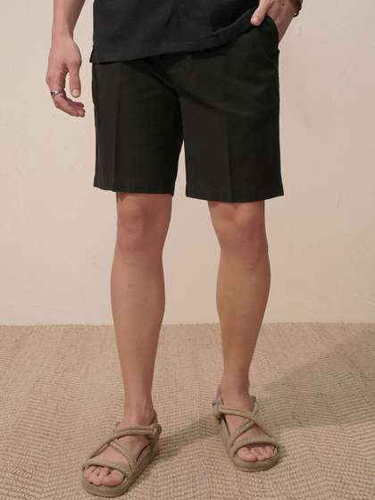 HIGHLANDER Men Solid
                        Relaxed Fit Shorts