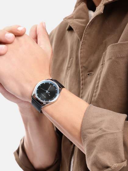 Mast & Harbour
                      Unisex Brass Dial & Leather Straps Analogue
                      Watch