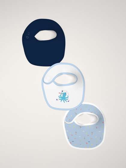 Nauti Nati Infant Pack
                    Of 3 Graphic Printed Cotton Bibs