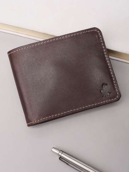 Peter England Men
                    Leather Fashion Wallets