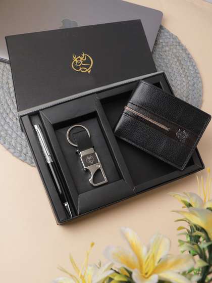 SAZARA Men Accessory
                      Gift Set