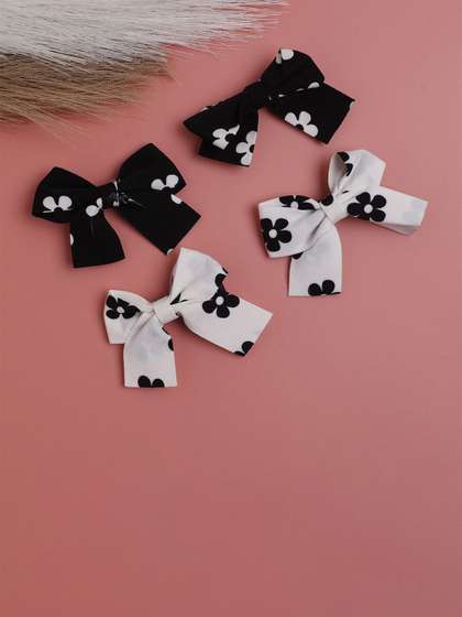 Jewelz Girls Set of 4
                    Alligator Hair Clips