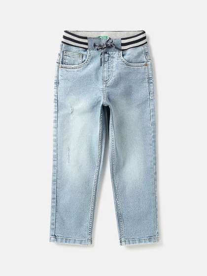 United Colors of
                    Benetton Boys Regular Fit Mid-Rise Mildly Distressed
                    Light Fade Jeans