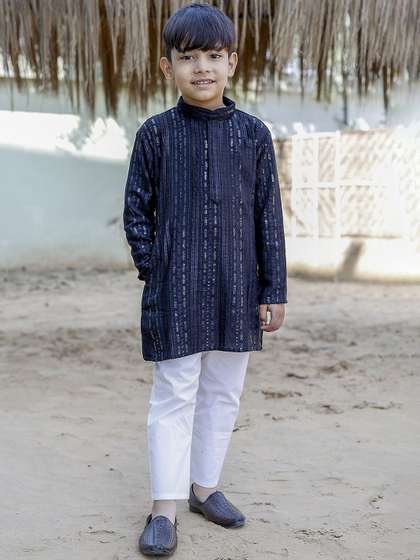 Stuffie Land Boys Ethnic
                    Motifs Embroidered Regular Sequinned Pure Cotton
                    Kurta with Pyjamas