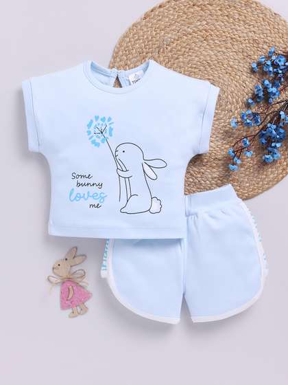 YK X Tinyo Girls
                          Pure Cotton Printed Top with Shorts