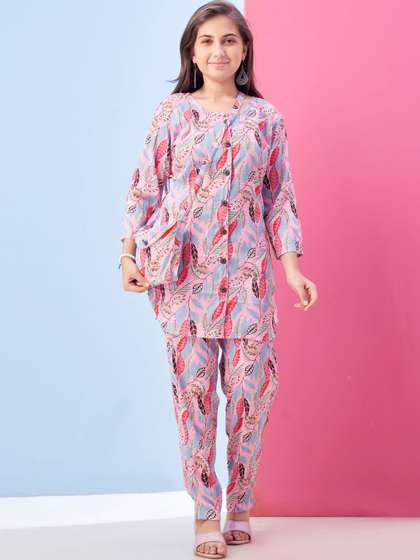 Sangria Girls Floral
                    Printed Shirt With Trousers