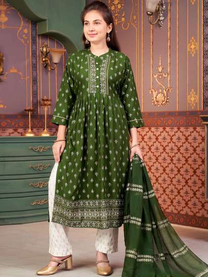 BAESD Girls Floral
                    Printed Mandarin Collar A-Line Kurta With Trousers
                    And Dupatta