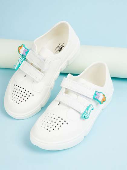 max Girls Printed
                        Sneakers