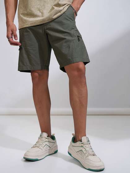 HIGHLANDER Men
                          Ribstop Dobby Elasticated Relaxed Shorts