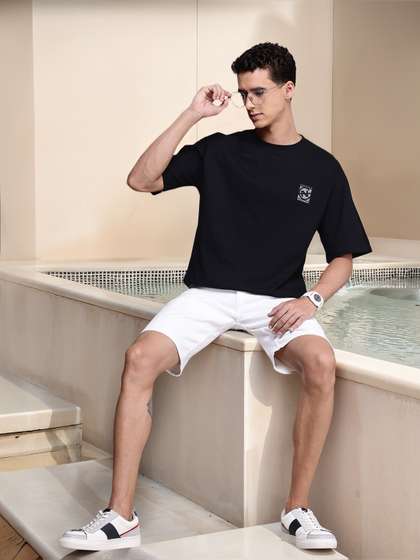 Nautica Men Brand
                          Logo Printed Drop-Shoulder Sleeves Pure Cotton
                          Relaxed Fit T-shirt