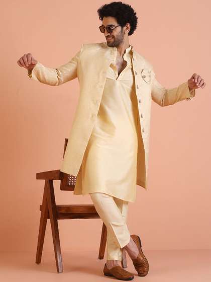 KISAH Men Self
                        Design Ethnic Motifs Kurta Indowestern Sherwani
                        Set