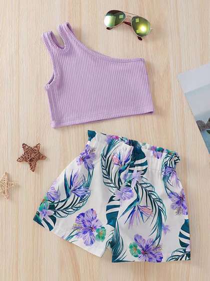 YK Girls Top with
                    Shorts