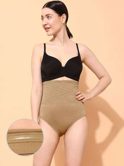 Clovia Textured
                        Tummy Tucker Shapewear