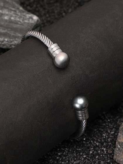 French Accent Men
                    Silver-Plated Kada Bracelet