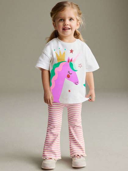 YK Girls Printed T-shirt
                    With Leggings
