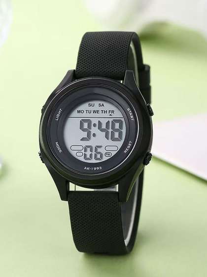 ON TIME OCTUS Boy Dial
                    & Bracelet Style Straps Digital Watch
                    DIGITAL-027 BLACK