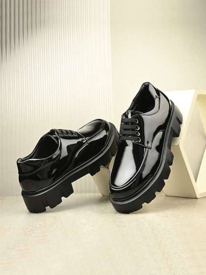 Leo's Fitness Shoes Men
                    Lace-Ups Sneakers