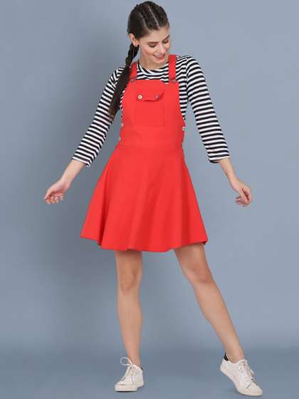 Price History of QIOA Dungaree With Striped Top from Myntra