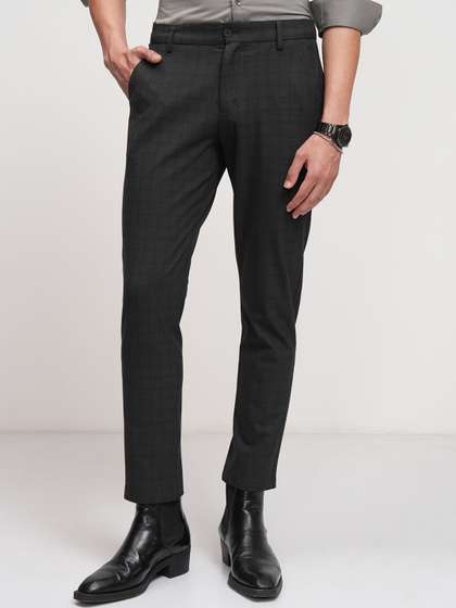 HIGHLANDER Men
                        Checked Comfort Slim Fit Trousers
