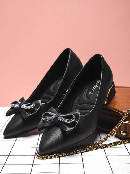 DressBerry Women
                        Embellished Pointed Toe Block Pumps with Bows