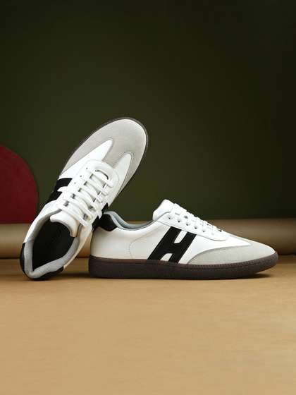 The Roadster
                          Lifestyle Co. Men Colourblocked Regular Casual
                          Sneakers