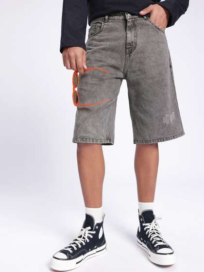 glitchez Men
                        Embroidered Loose Fit Jorts