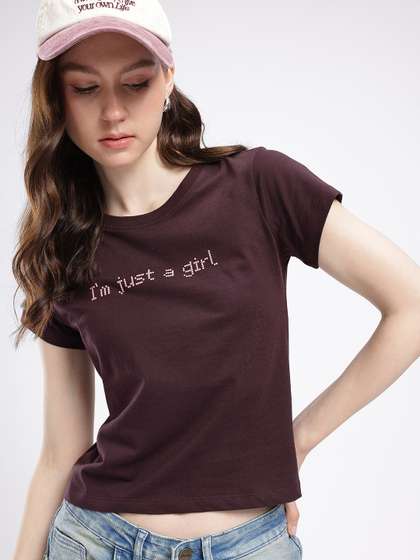 glitchez Typography
                        Printed Cropped T-shirt