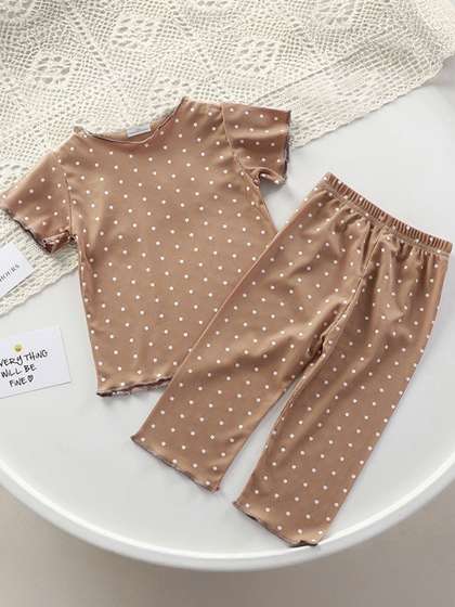 FOREVER FRIDAY Girls
                    Printed Round Neck Top with Trouser