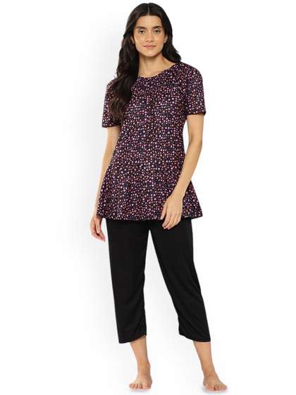 Aarika Plus Size
                        Star Printed Swim Suit With Cap
