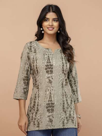 FERANOID Women
                        Printed V-Neck Pure Cotton Kurti