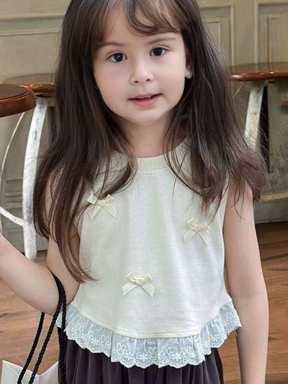 FOREVER FRIDAY Girls
                    Cotton Top
